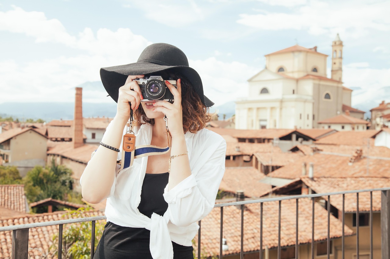 photographer, tourist, snapshot, taking photos, taking pictures, camera, photo, photography, travel, photograph, people, girl, woman, shot, female, adult, hat, mediterranean, person, tourist, camera, photography, travel, travel, travel, travel, travel, people